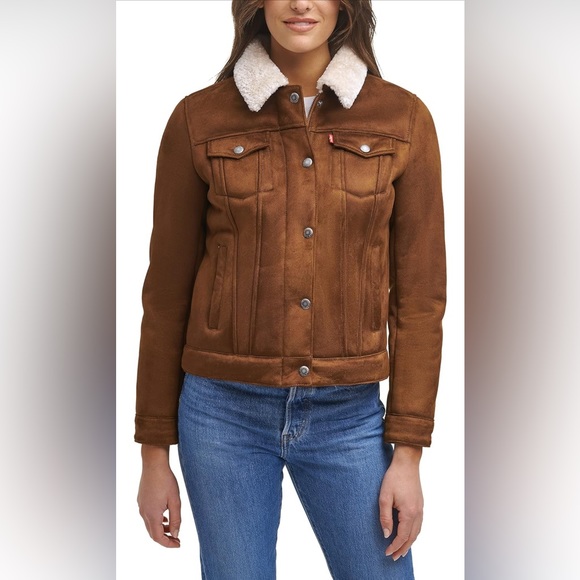 Levi's Women's Classic Sherpa Lined Trucker Jacket - Picture 1 of 10